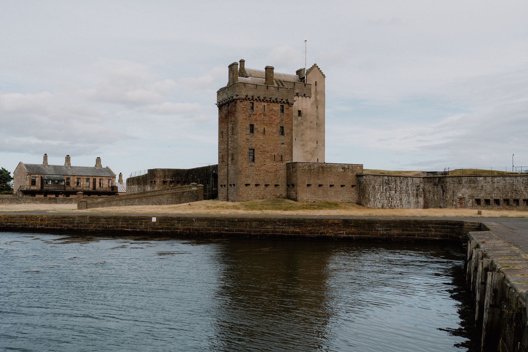 Travel back in time to the Coastal Fort of Broughty Castle