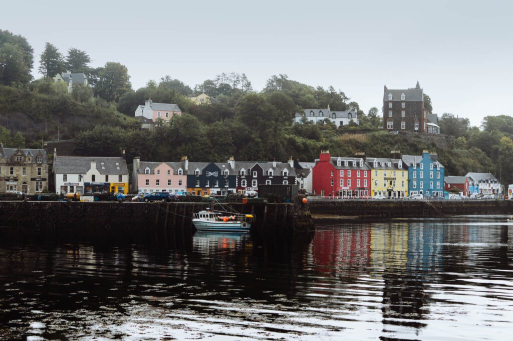 Wander the Streets of Tobermory