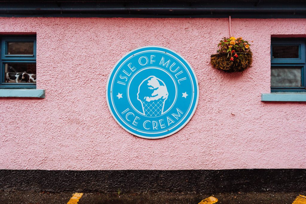 Wander the Streets of Tobermory