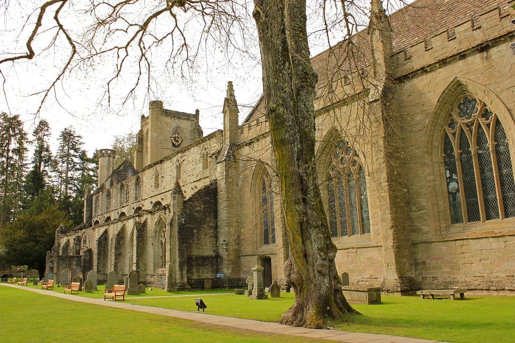 Discover Dunkeld Cathedral