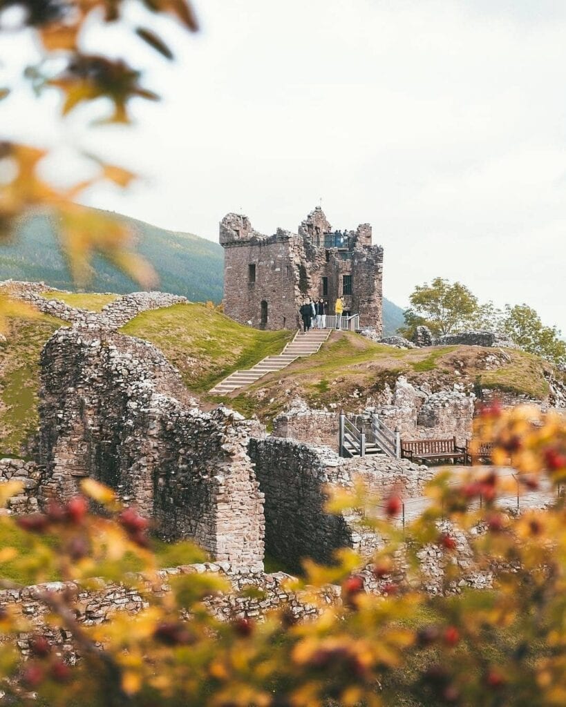 https://hiddenscotland-gallery.ams3.cdn.digitaloceanspaces.com/wp/2018/09/80886324_203499847477873_8938099755842530280_n-1-819x1024.jpg