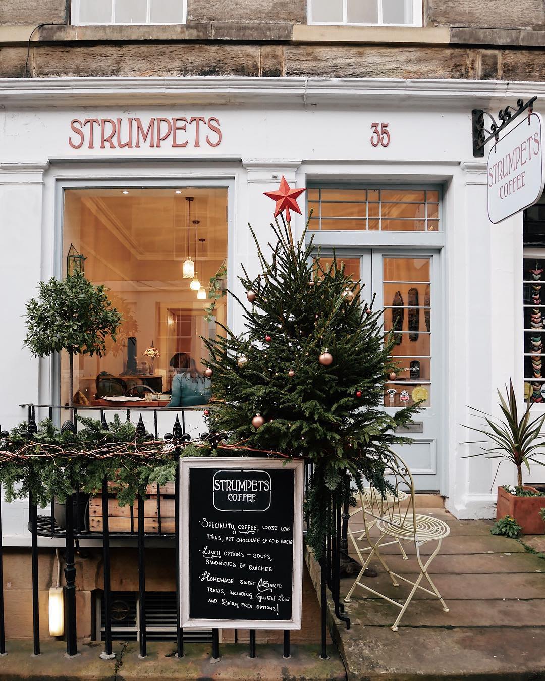 Strumpets