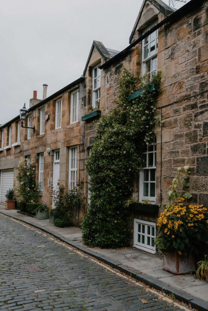 10am: Circus Lane