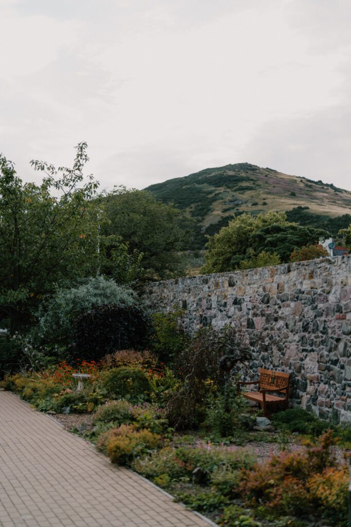 11am: Dr Neils’ Garden