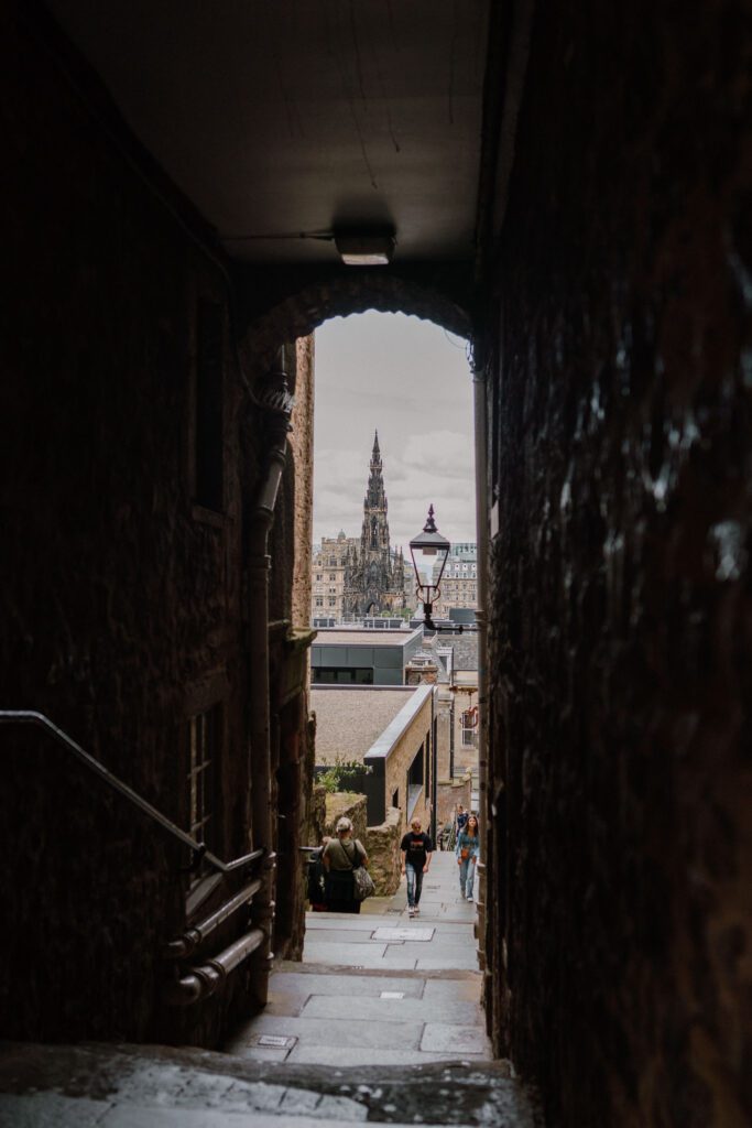 Advocates Close - Hidden Scotland