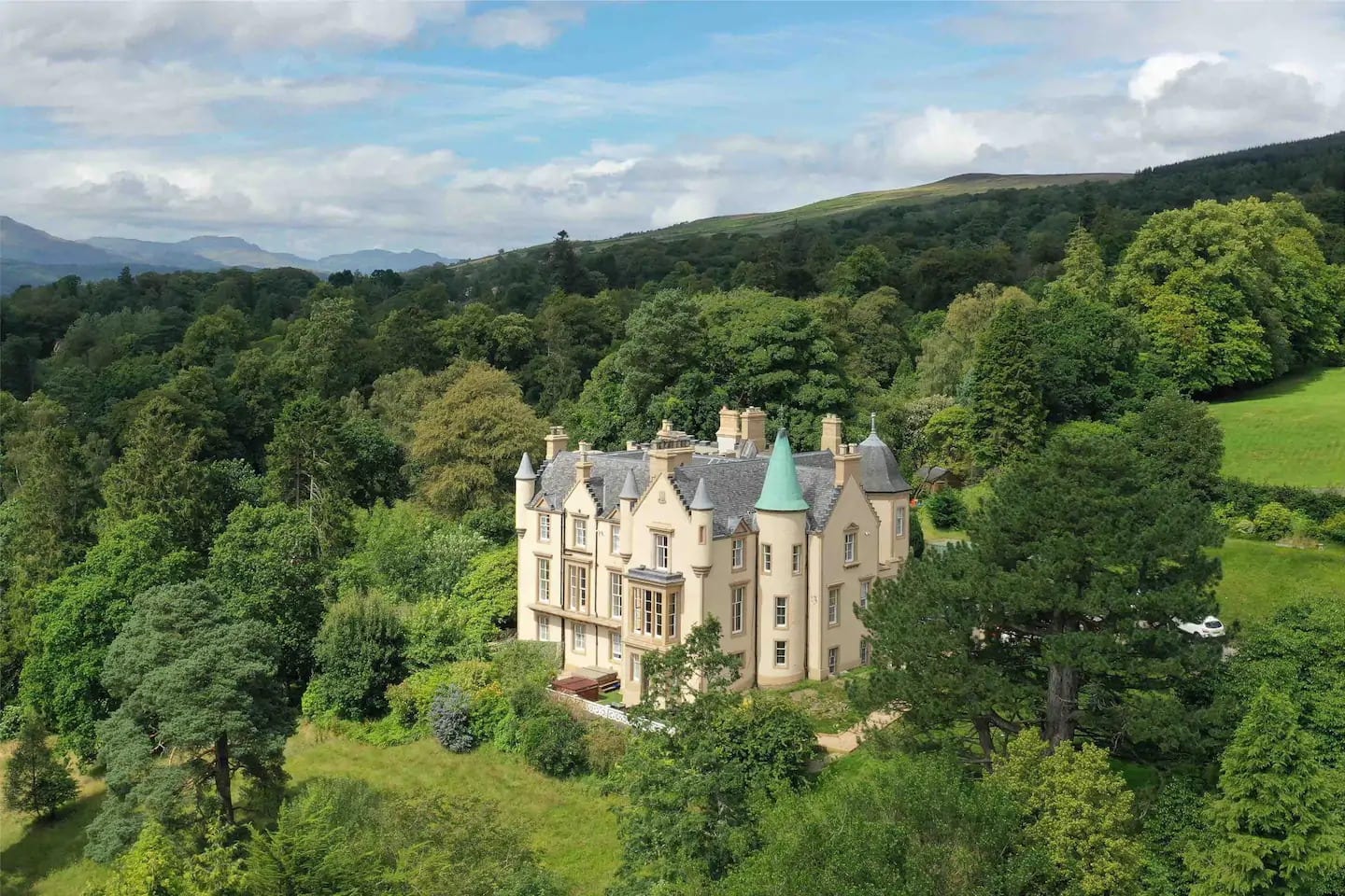 Invergare Castle