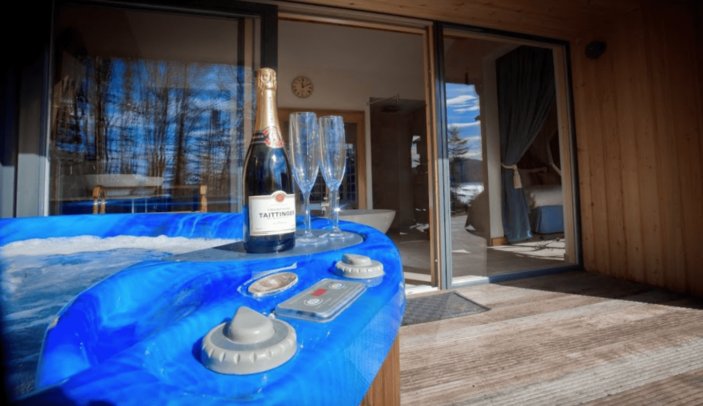 Knoydart Hide Luxury Accommodation