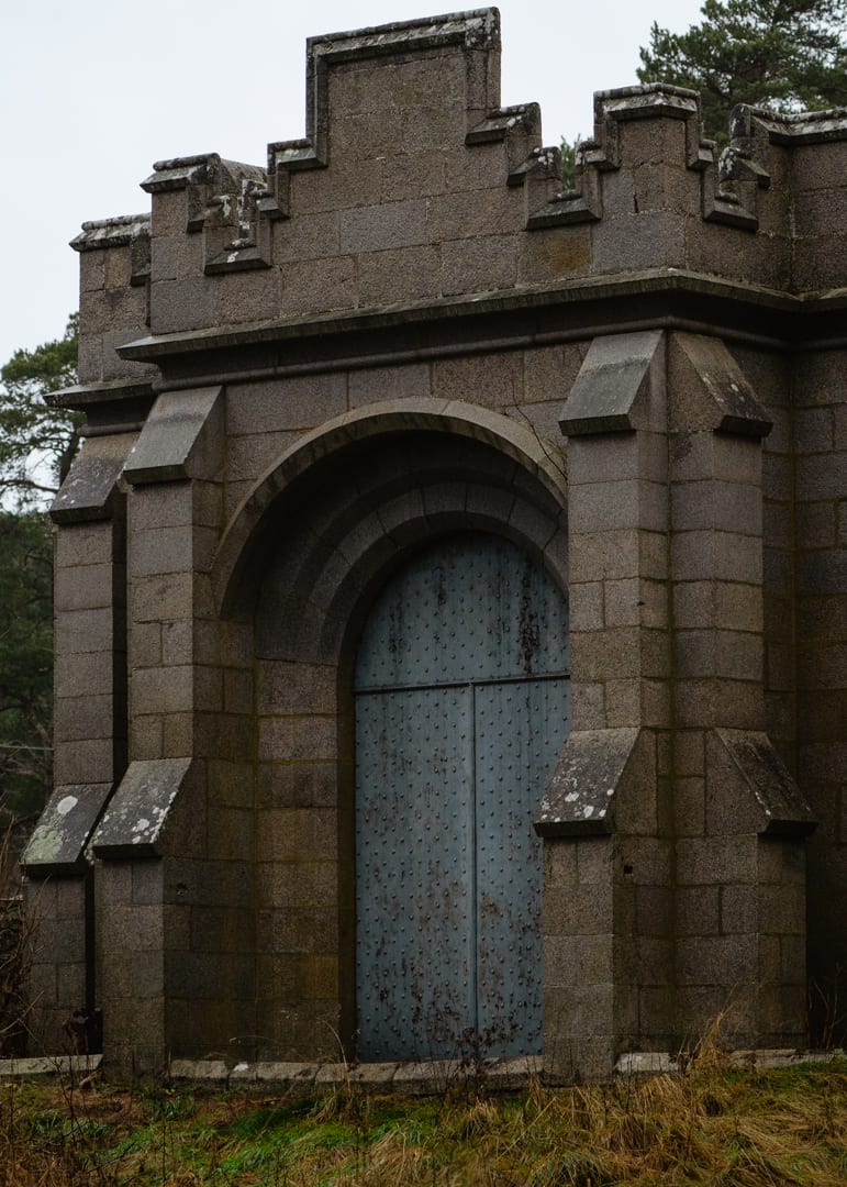 Duthil Old Parish Church and Churchyard