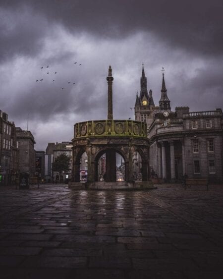 Mercat Cross
