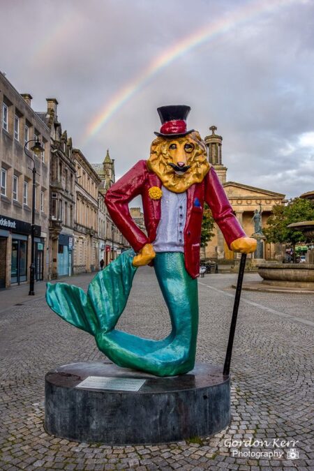 Dandy Lion Statue