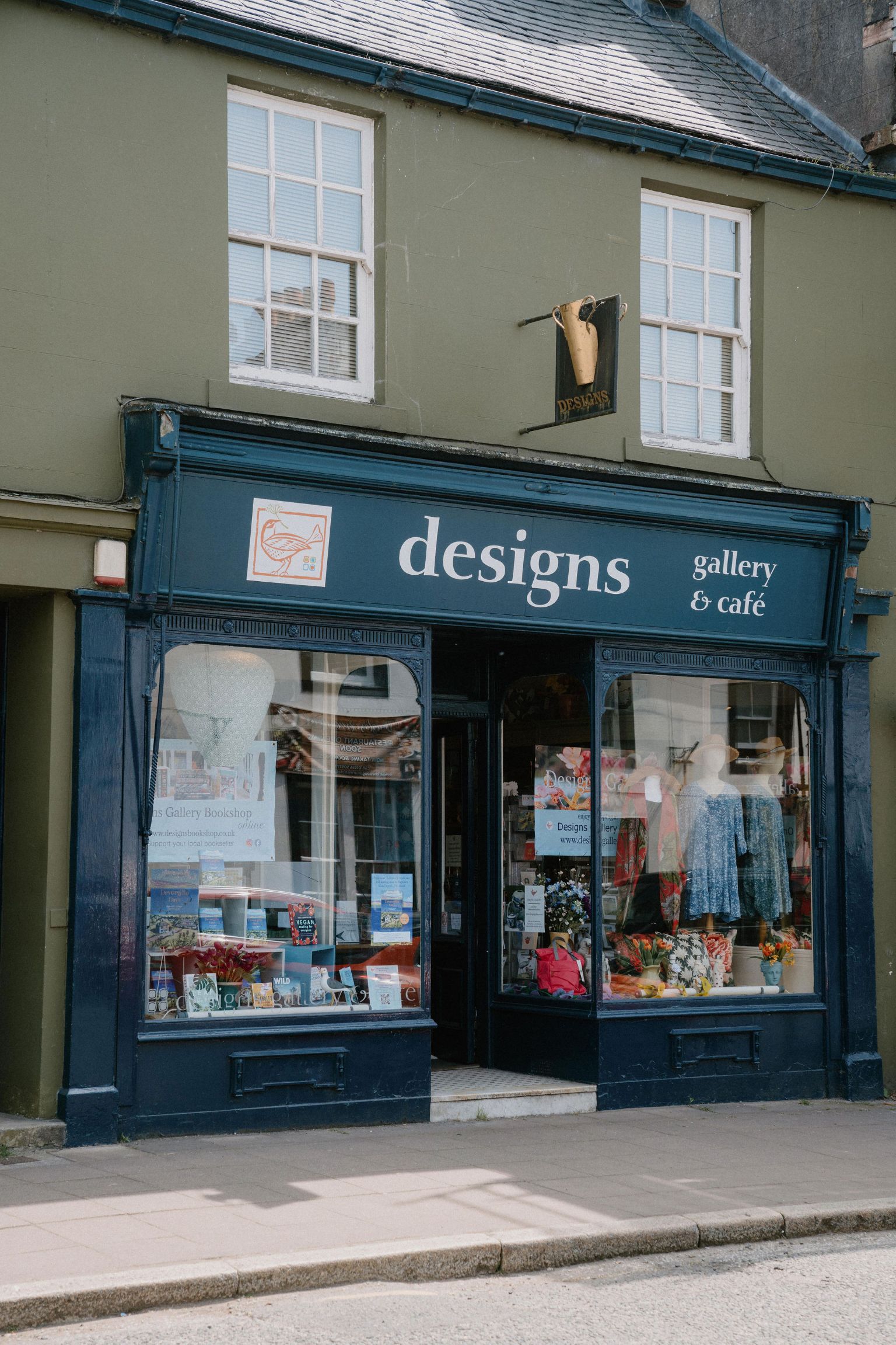 Designs Gallery & Cafe