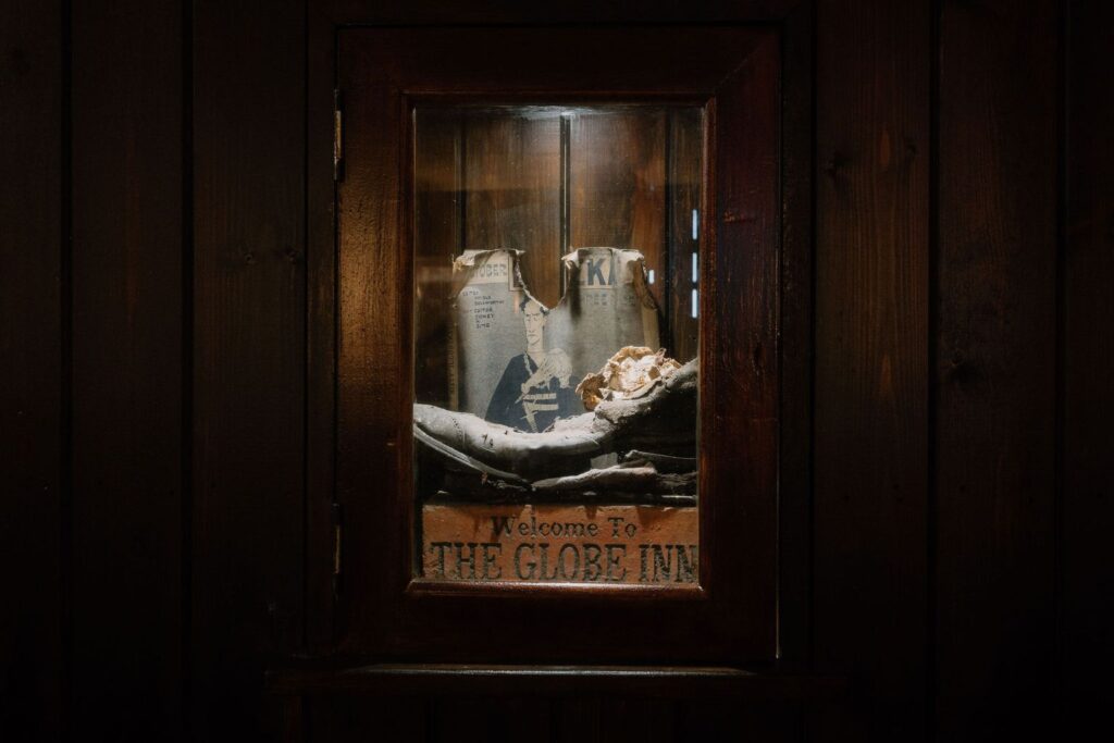 Lunch At The Globe Inn