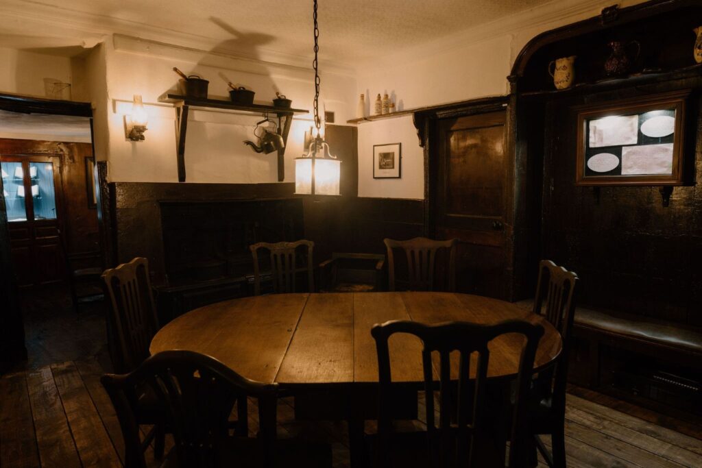 Lunch At The Globe Inn