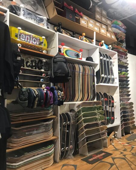 clan-skates