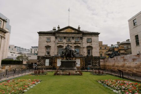 Dundas House