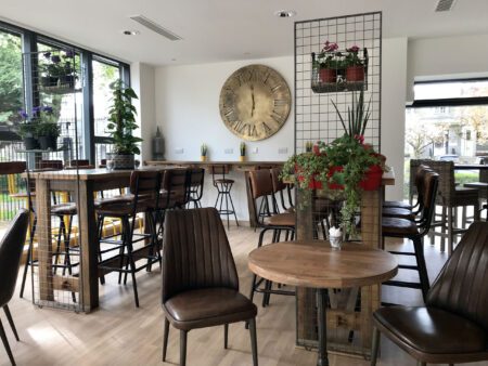 cafe-cognito-on-the-cross