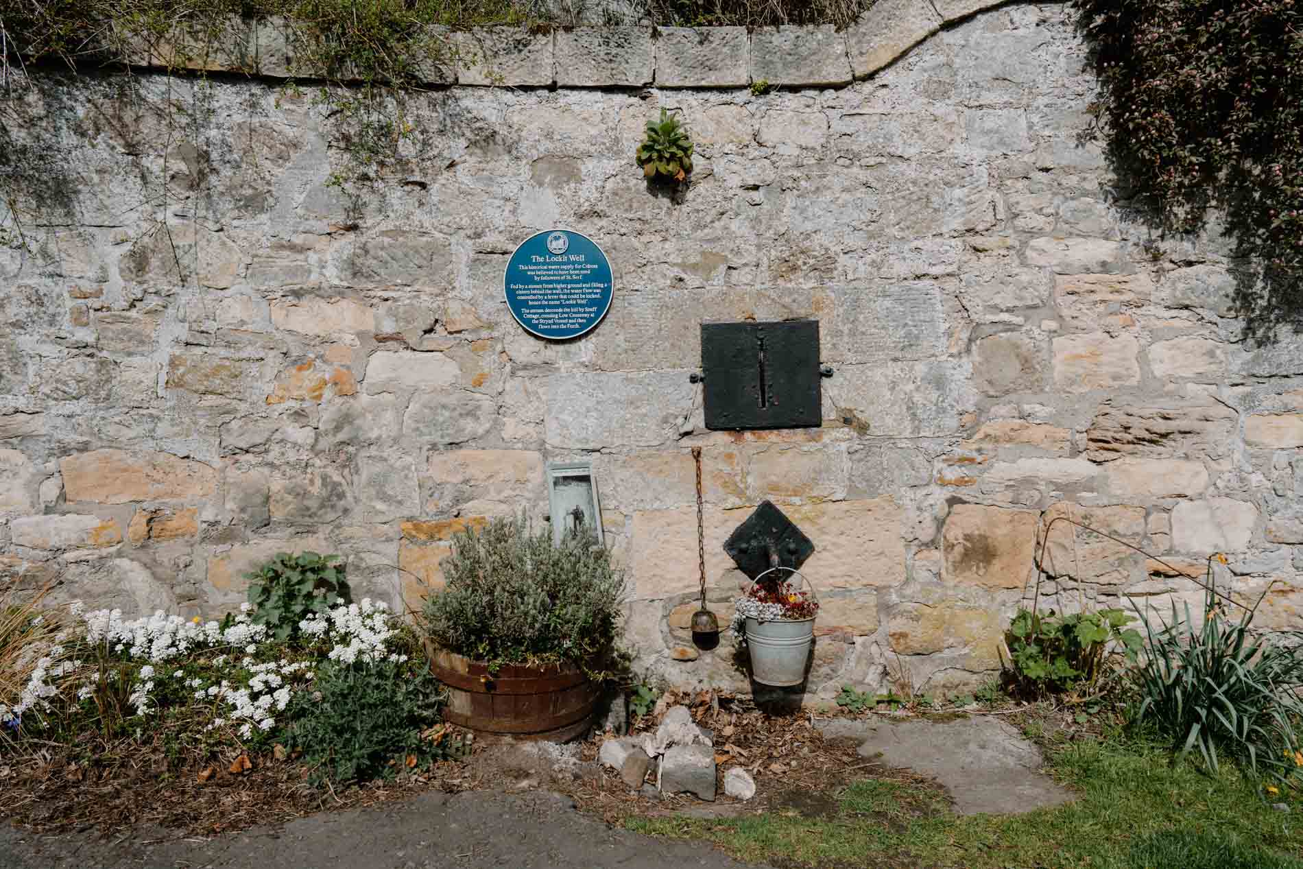 The Lockit Well