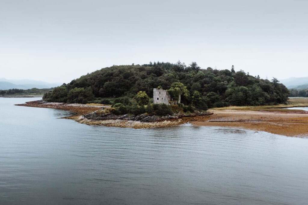 Old Castle Lachlan