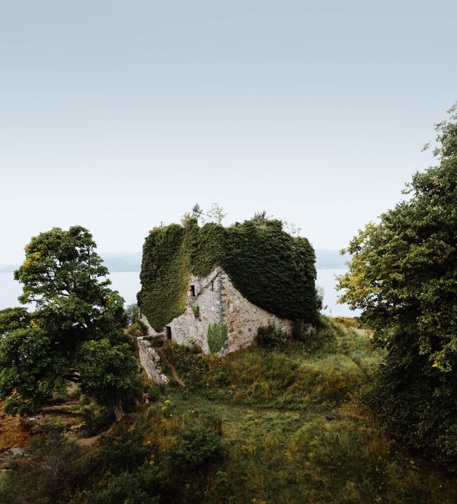 Old Castle Lachlan
