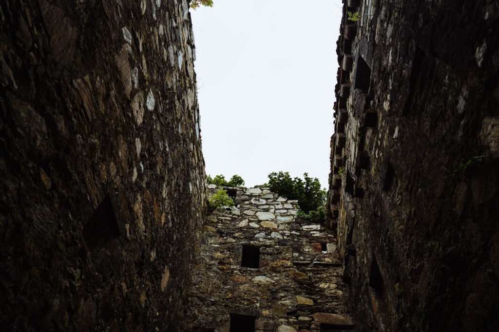 Old Castle Lachlan
