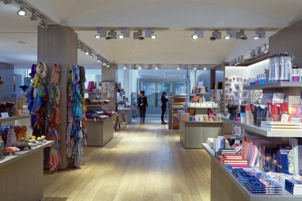 https://hiddenscotland-gallery.ams3.cdn.digitaloceanspaces.com/wp/2022/06/NewShop-1024x682.jpg