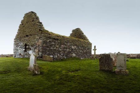 Kilnave Chapel and Cross