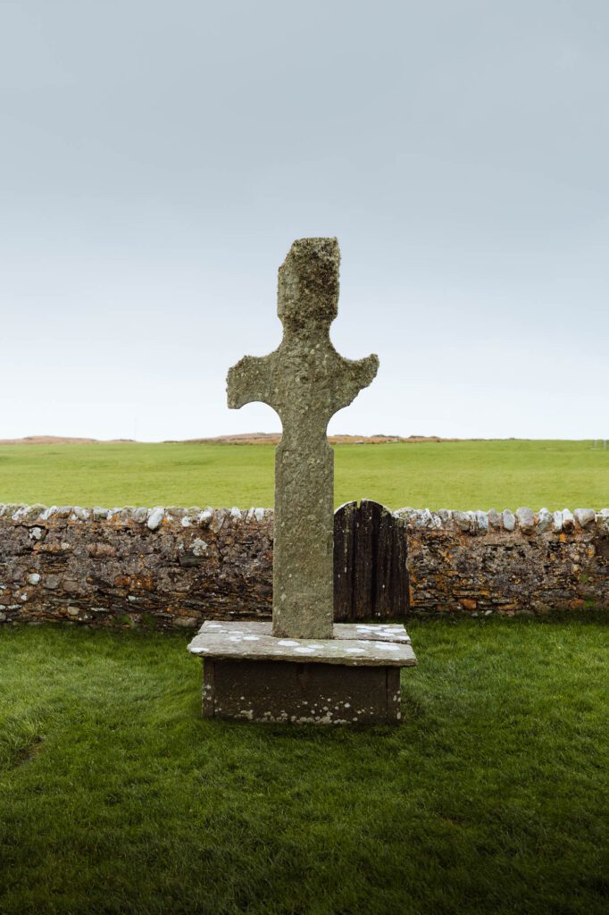 Kilnave Chapel and Cross