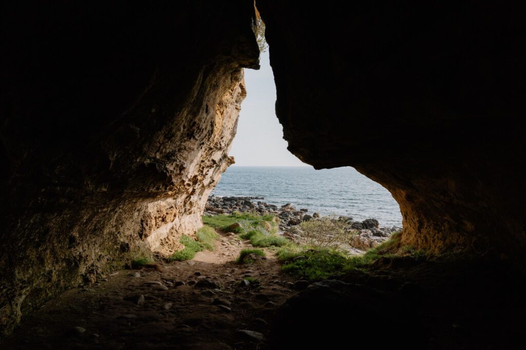 King's Cave
