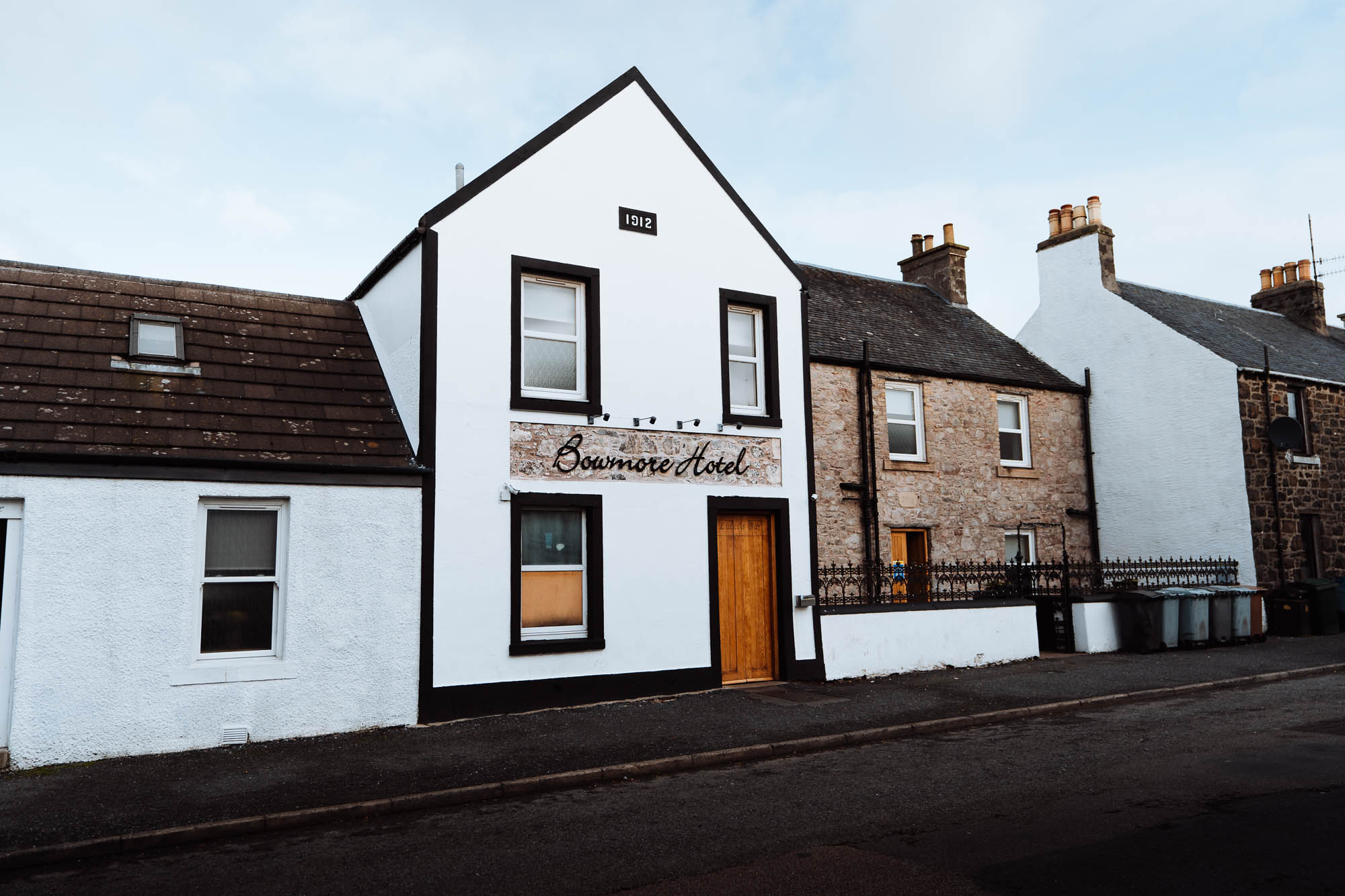 Bowmore Hotel