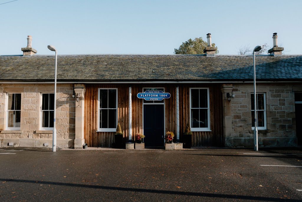 https://hiddenscotland-gallery.ams3.cdn.digitaloceanspaces.com/wp/2022/11/Platform18641.jpg