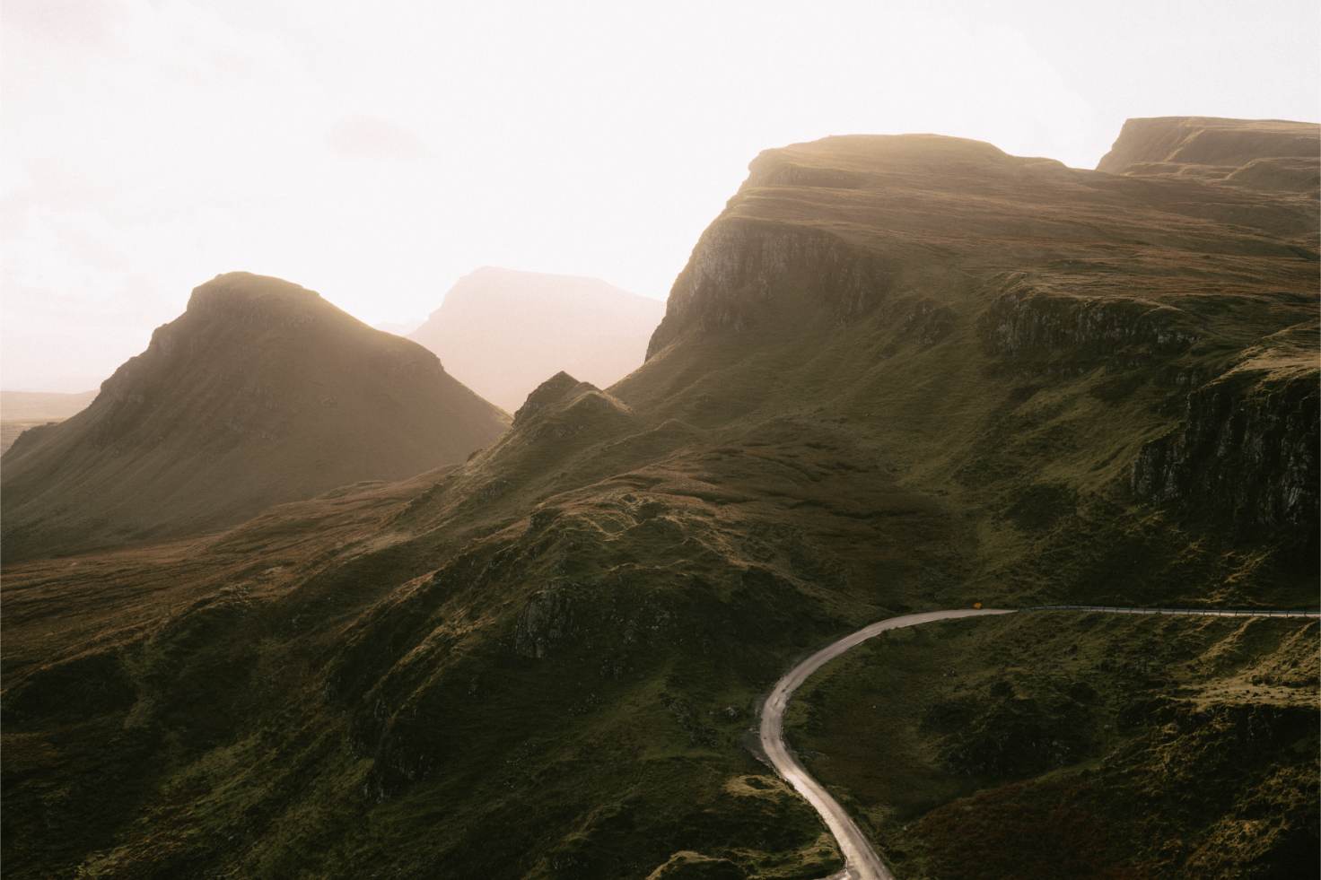 https://hiddenscotland-gallery.ams3.cdn.digitaloceanspaces.com/wp/2024/06/TheQuiraing-@simonhird4-large-1717710421.jpg