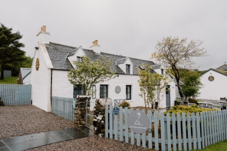 the-three-chimneys-restaurant