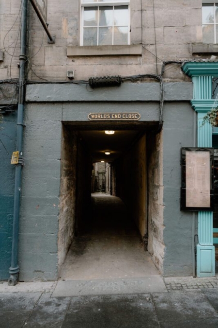 Worlds End Close