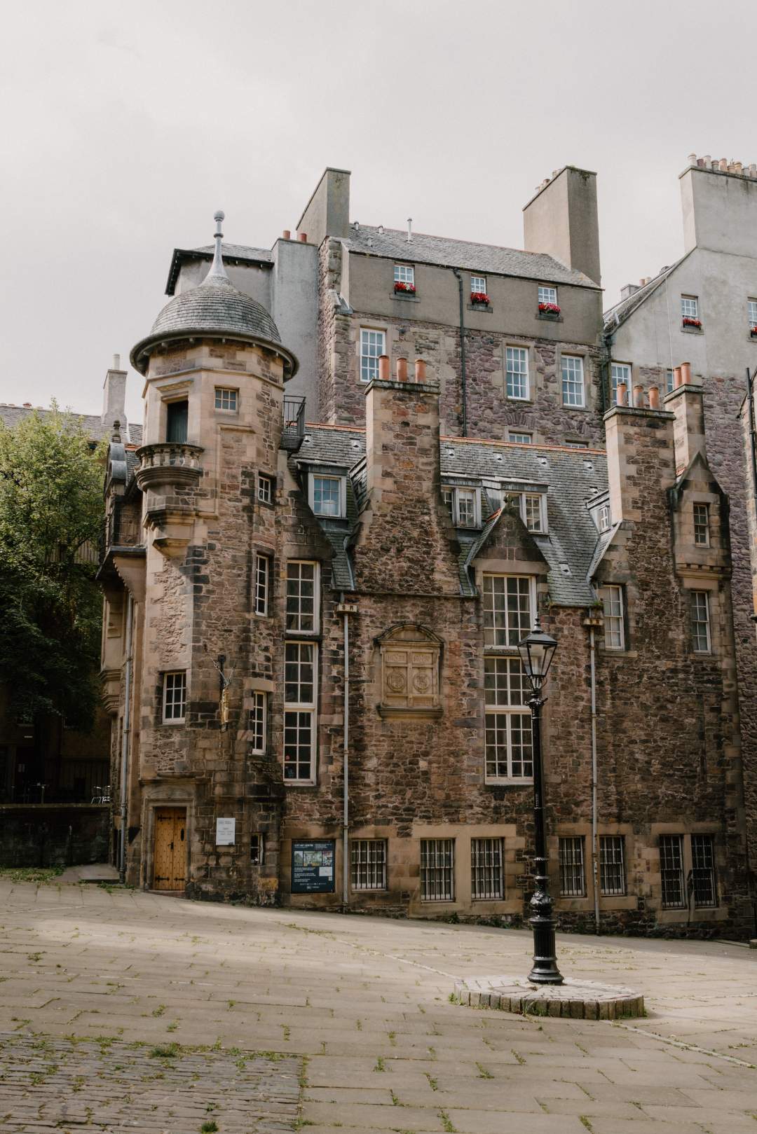 Exploring the smaller museums and galleries of Edinburgh