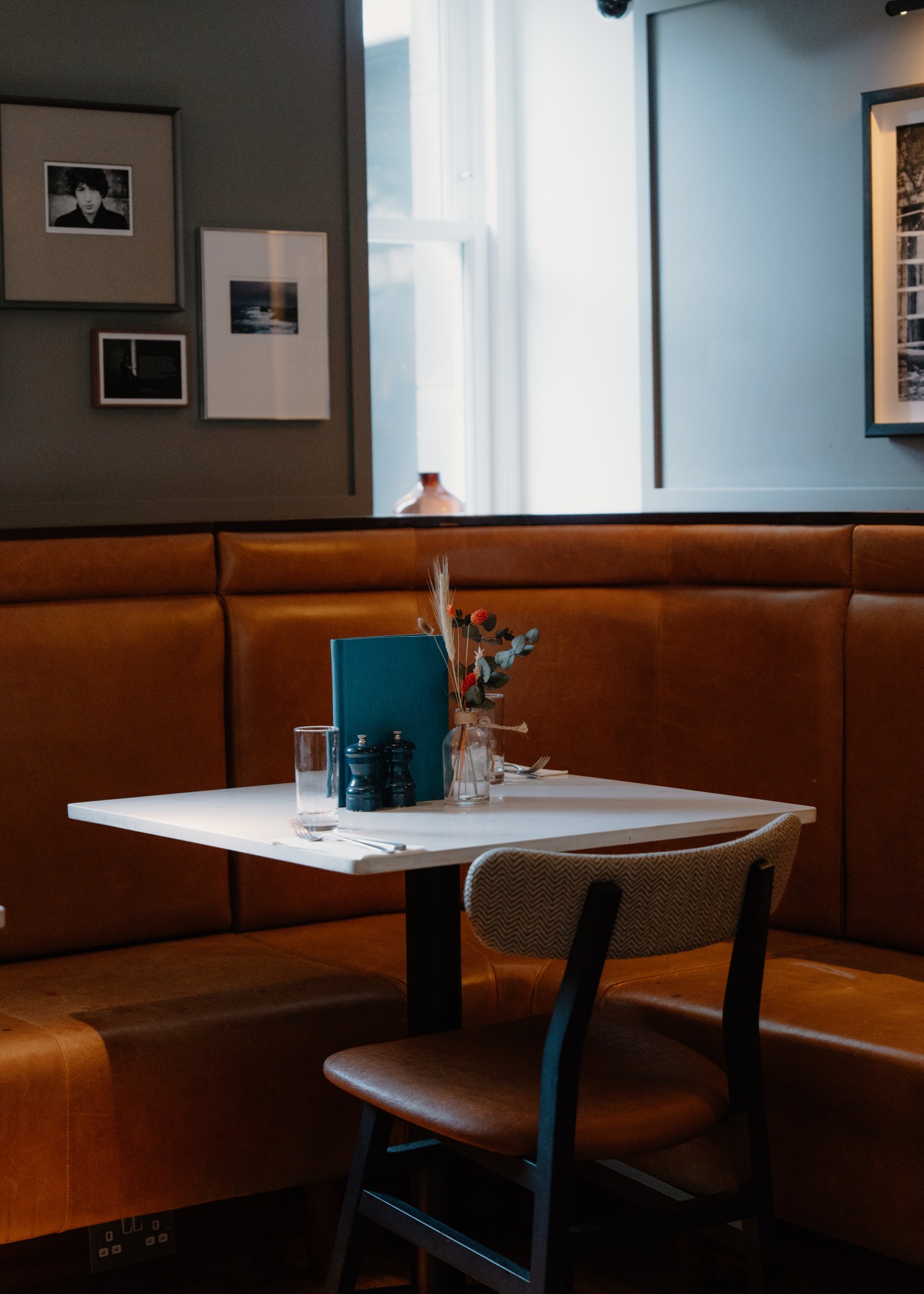 Breakfast at Luckenbooths