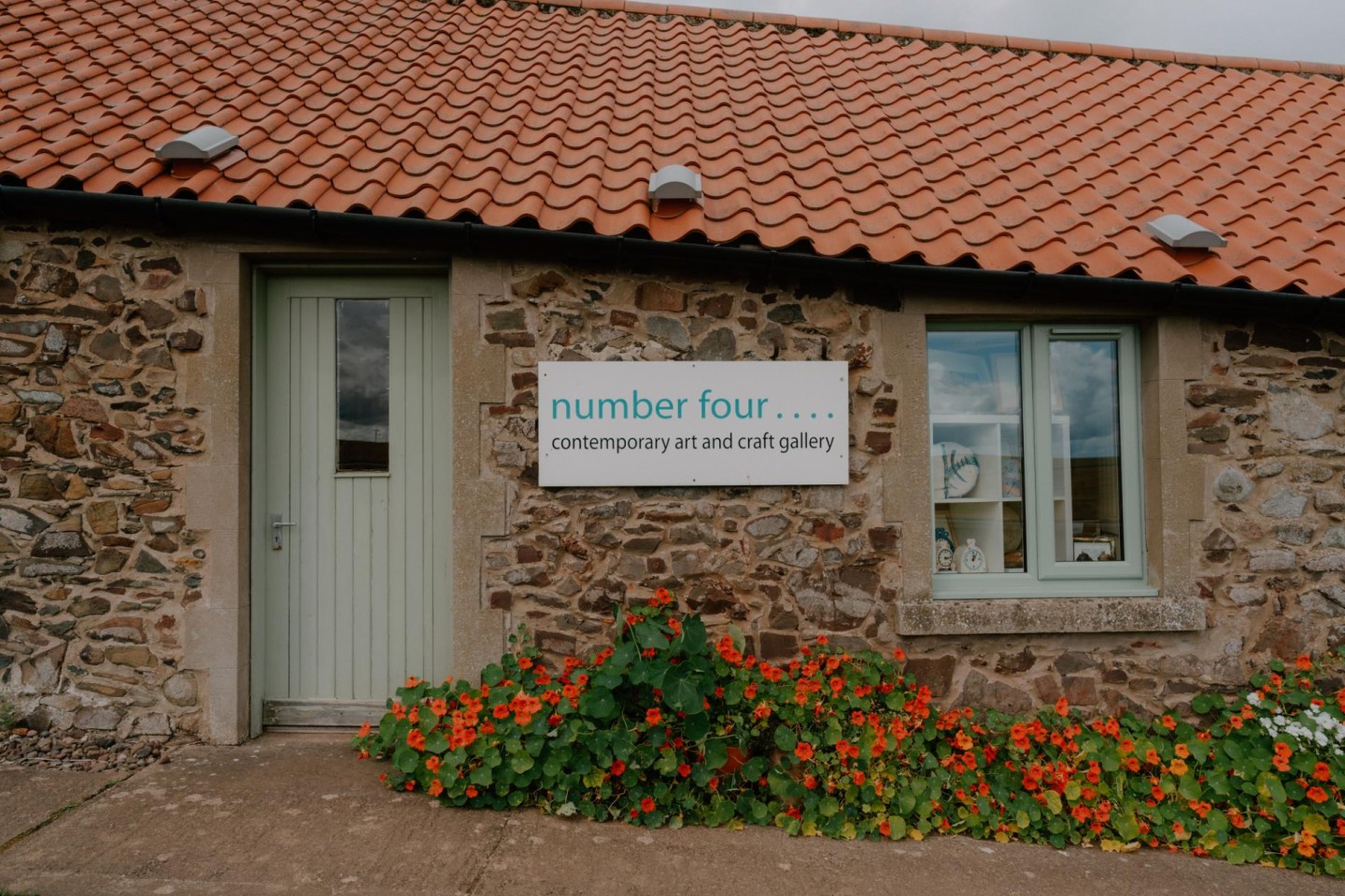 Discovering the Nooks and Crannies of the Borders