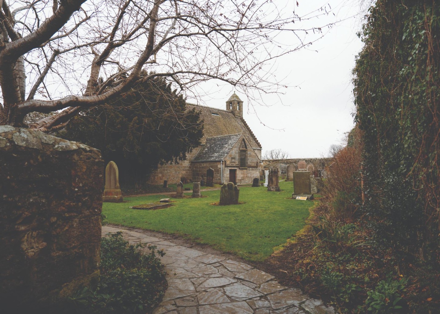 A Walking Guide to Aberdour