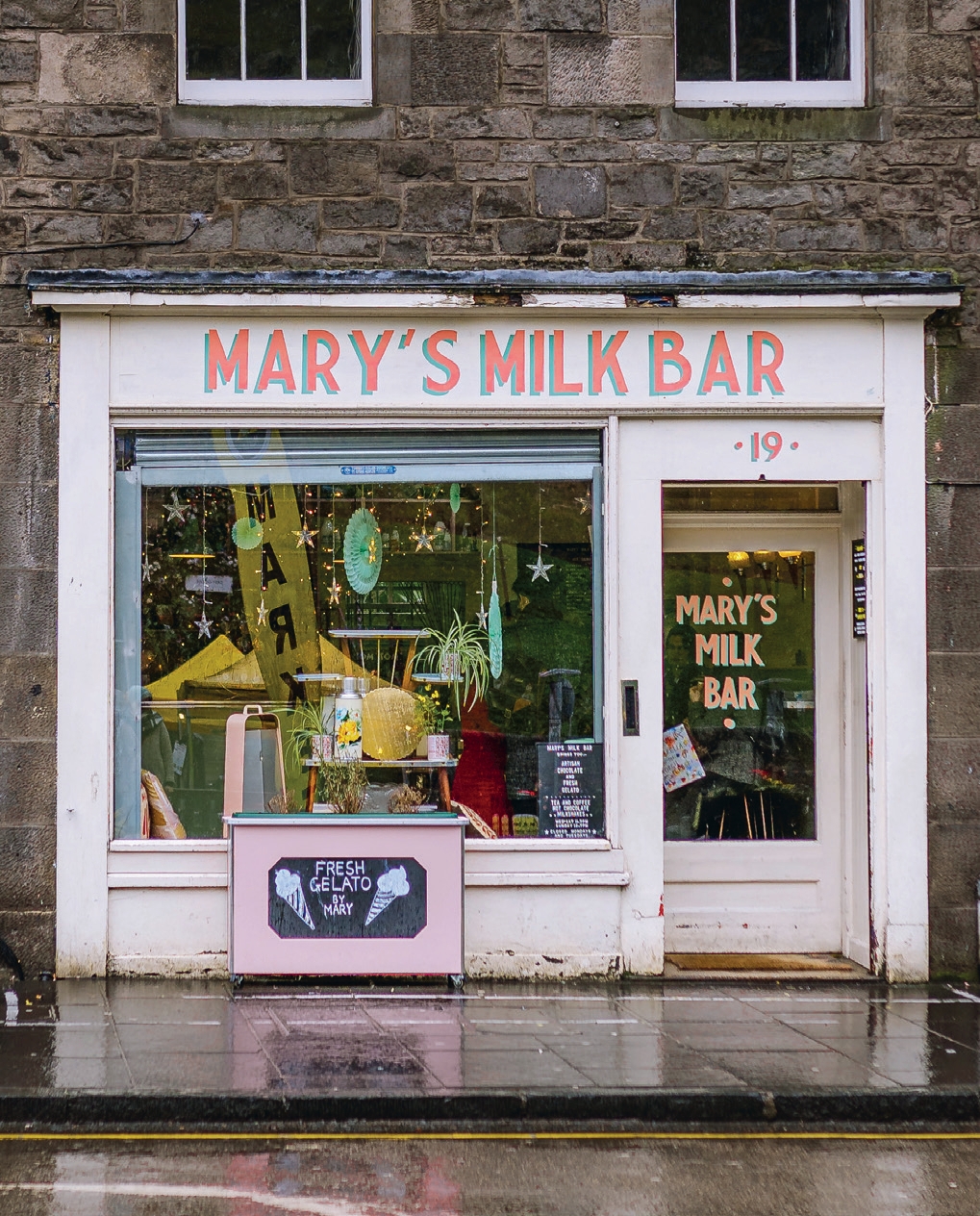 The Nooks & Crannies of Edinburgh