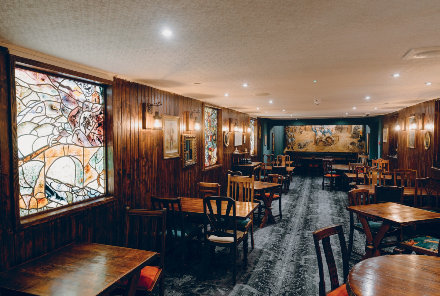 Traditional Scottish Pubs