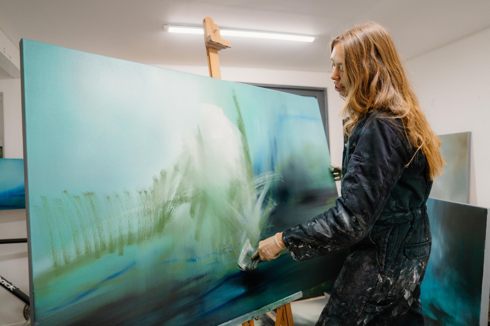 Skye on Canvas: Ellis O’Connor and the Island’s Creative Weather