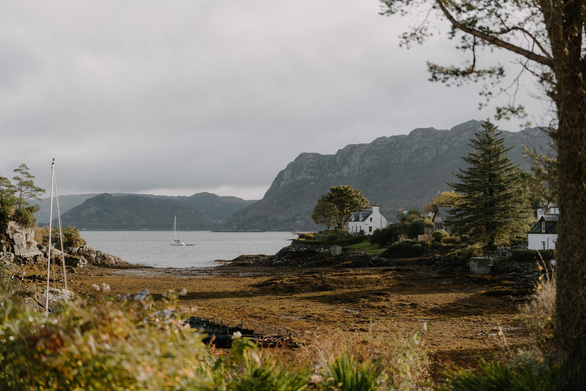 25 of the Prettiest Towns and Villages in Scotland