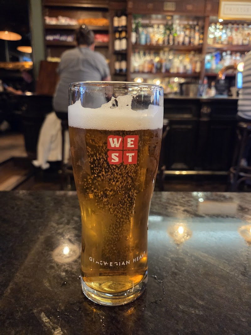 Have a Pint at Thistle Street Bar