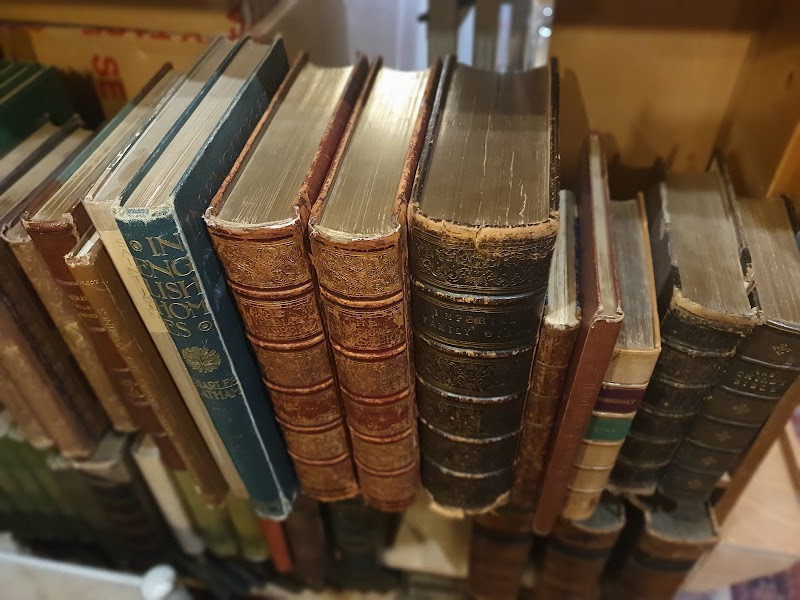 4.30pm: A Mini Bookshop Crawl