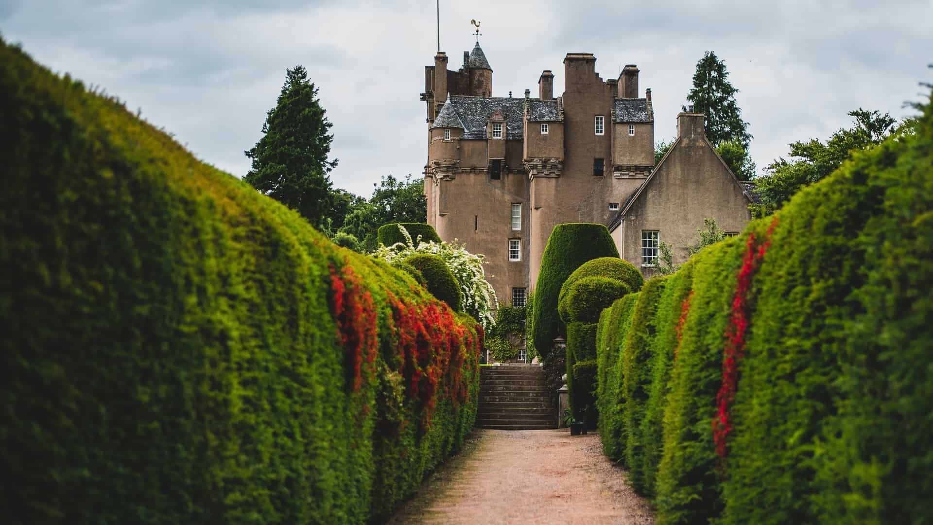 Exclusively Highlands: Crathes Christmas Fair, Aberdeenshire