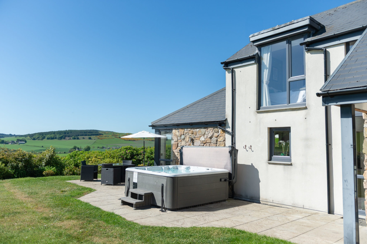 Lindores Lodge