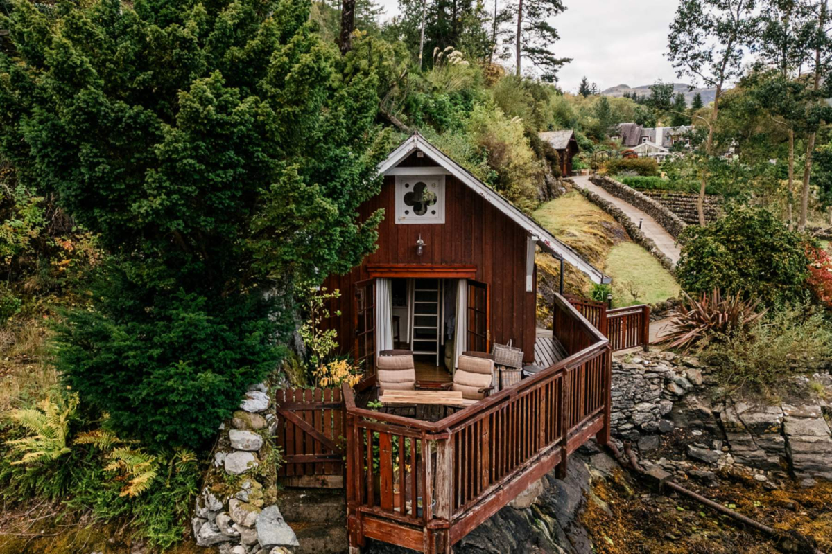 Seal Cabin