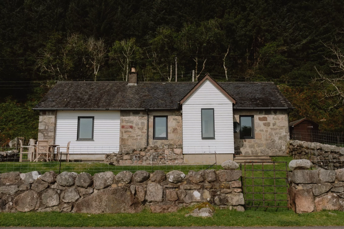 Elastic Cottage