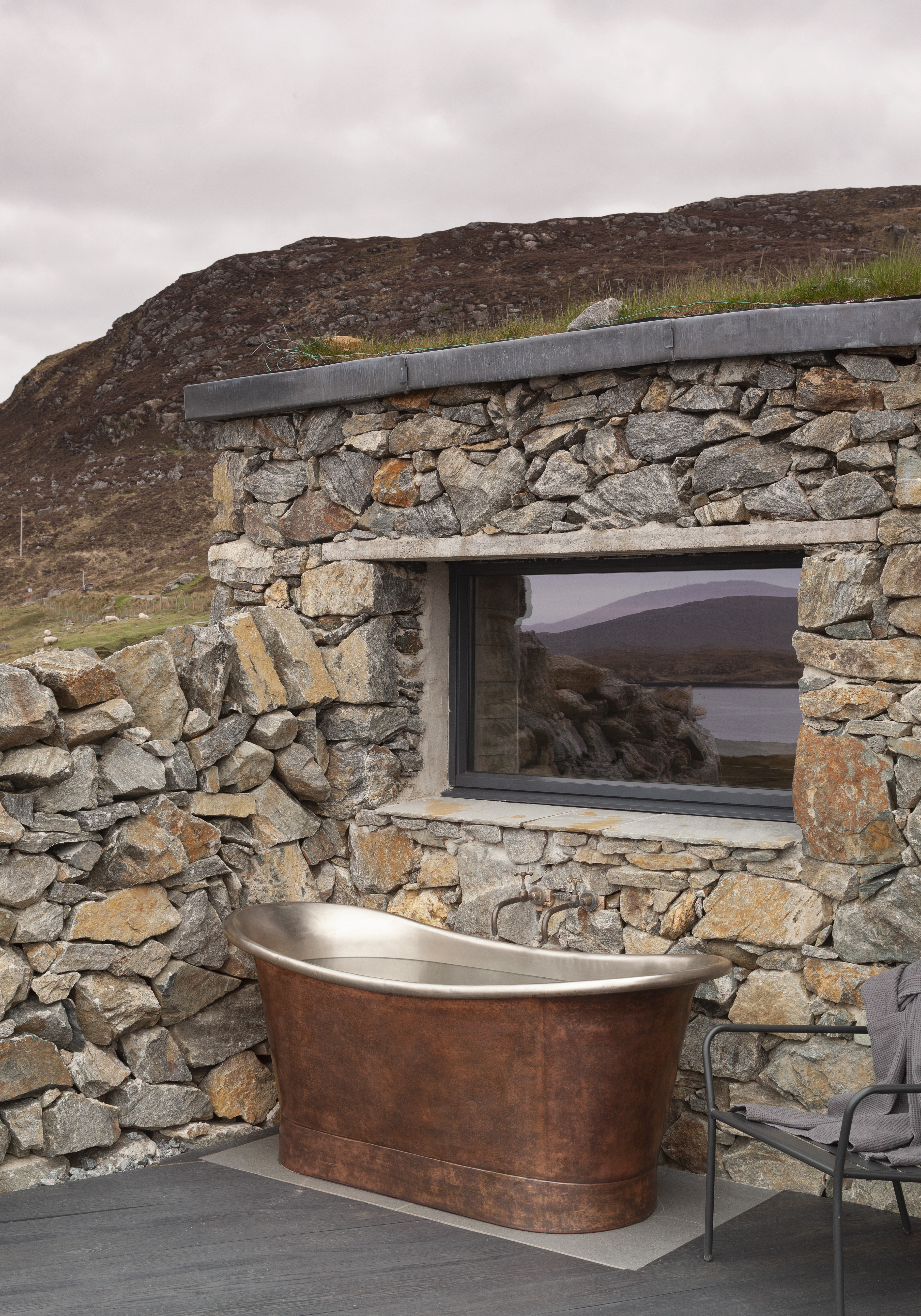 How a Day Trip to Harris Turned into a Three-Year Build