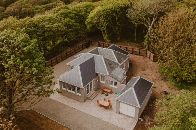 Saltwater Chronicles Lodge